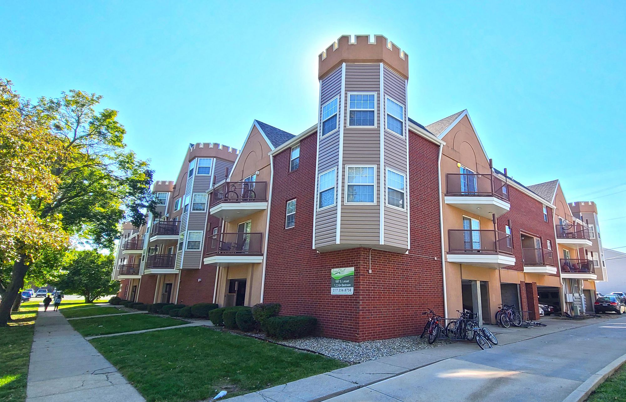 1007 S Locust 201 - A