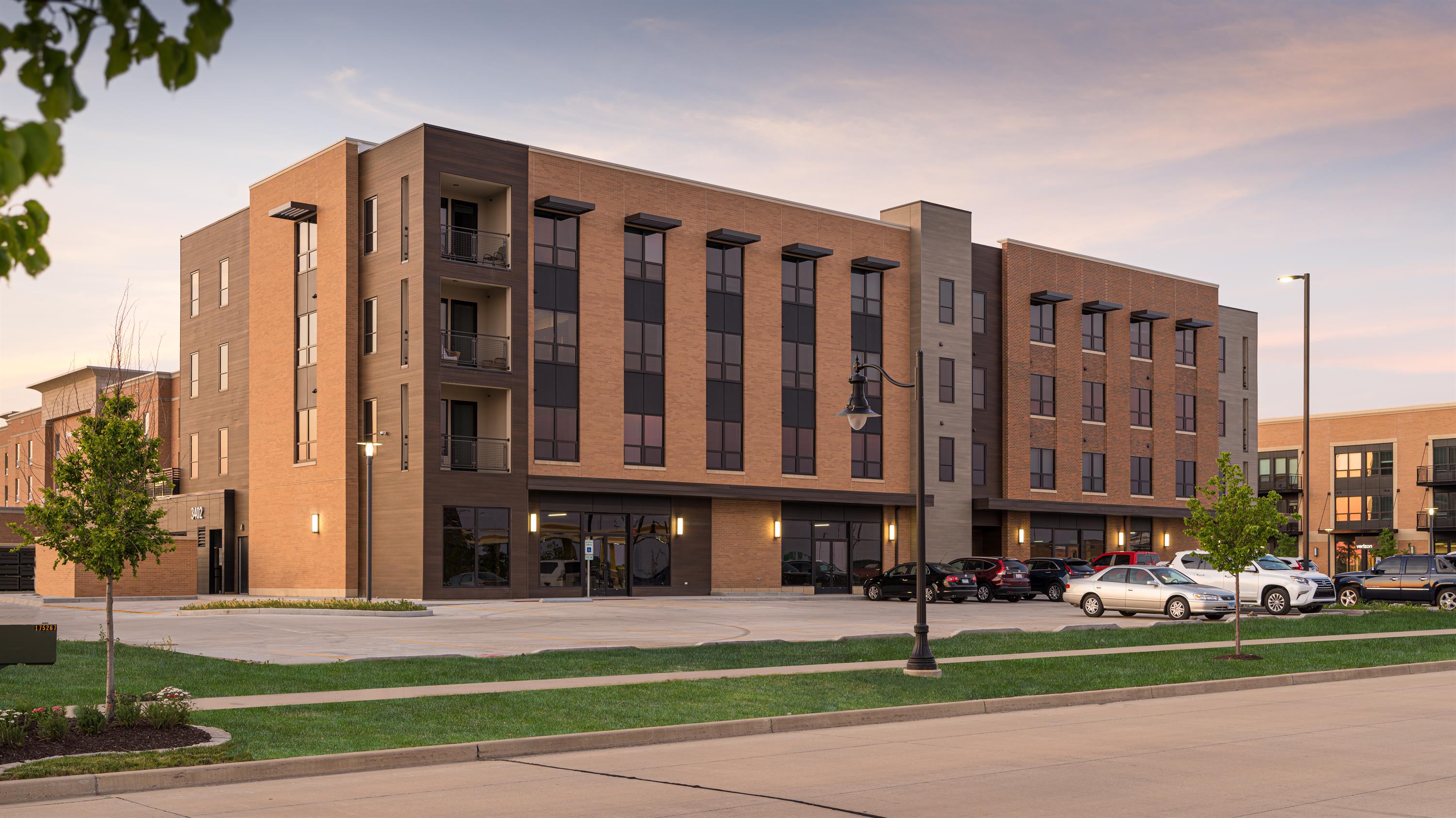 3402 Mission Dr - 206