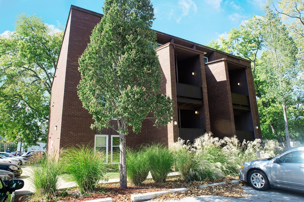 1109 W Stoughton Street - 14