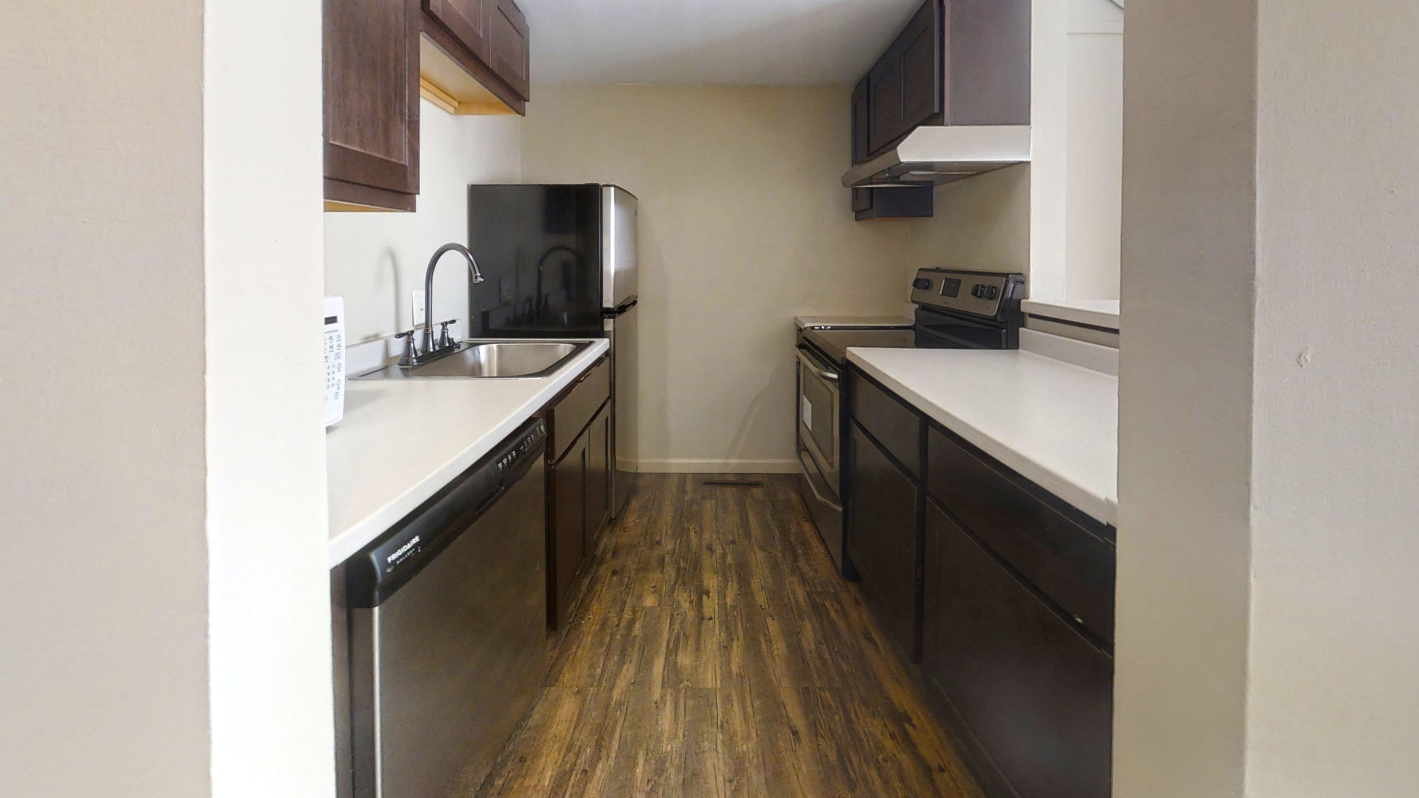 208 E White St - 2