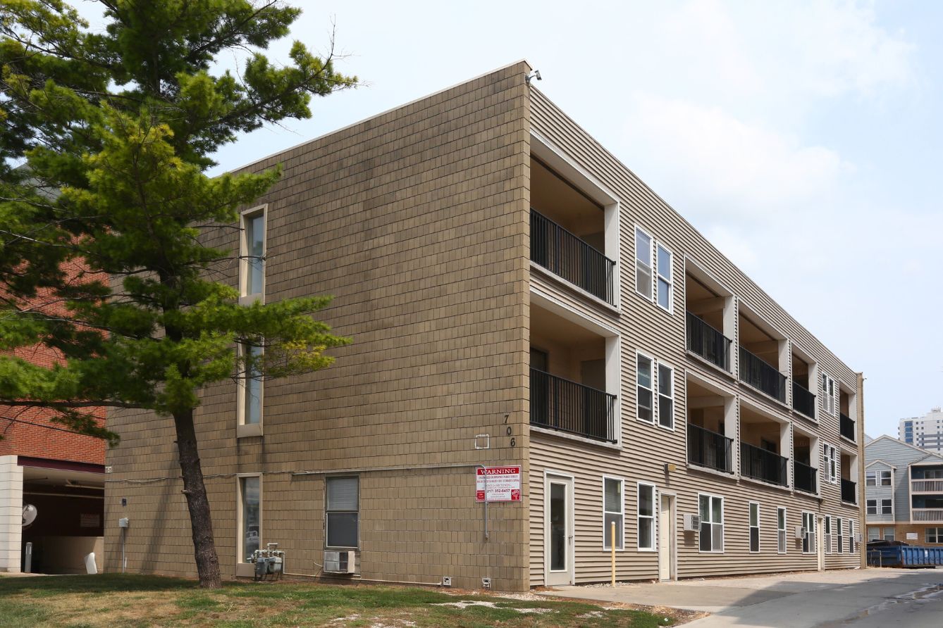 706 South Locust Street - 16