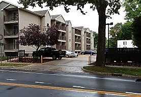 806 West Green Street - G03
